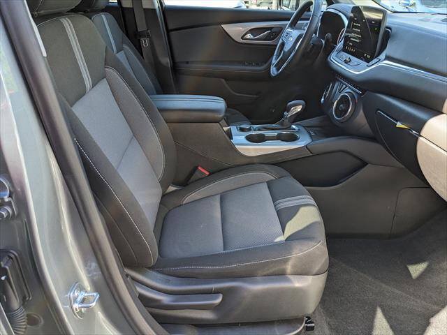 Used 2025 Chevrolet Blazer LT w/ Convenience Package FWD image 20