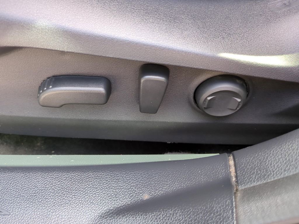 Used 2023 Subaru Legacy Premium image 17