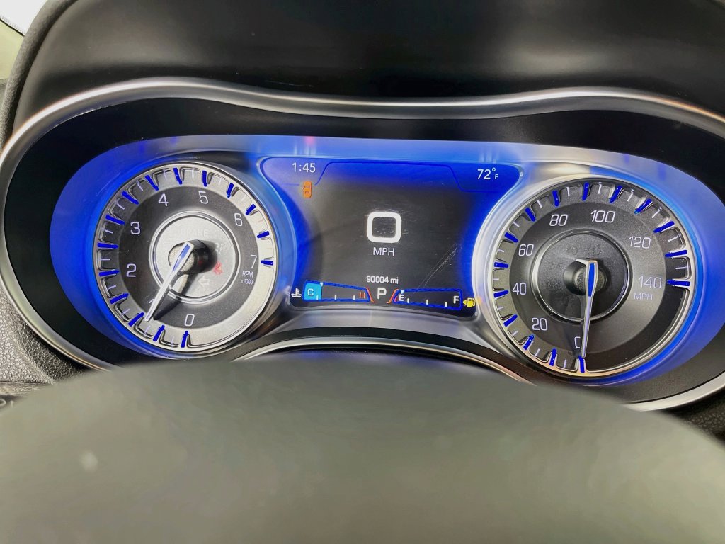 Used 2019 Chrysler 300 Touring w/ Sport Appearance Package RWD image 17