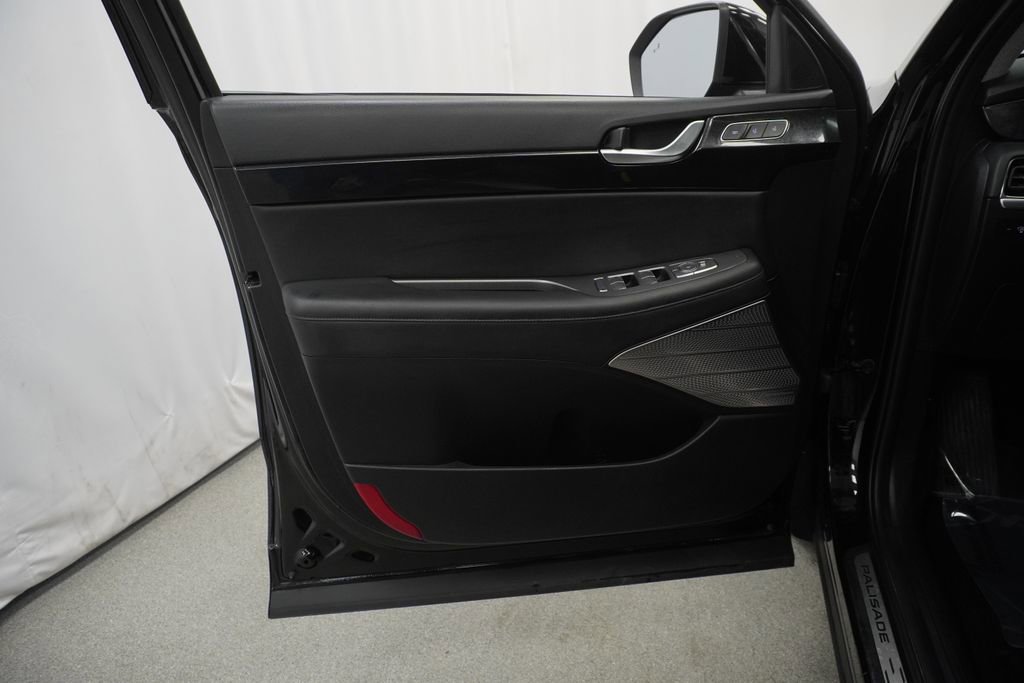 Used 2022 Hyundai Palisade Limited w/ Cargo Package image 45