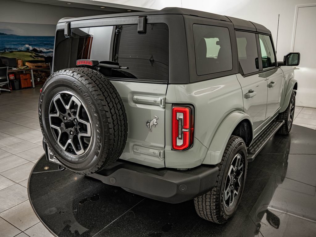 Used 2024 Ford Bronco Outer Banks image 17