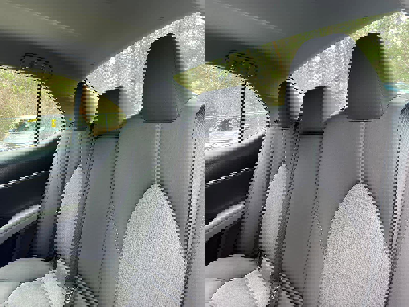 Used 2022 Toyota Camry LE image 30