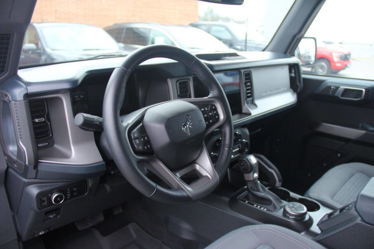 Used 2023 Ford Bronco Outer Banks image 31