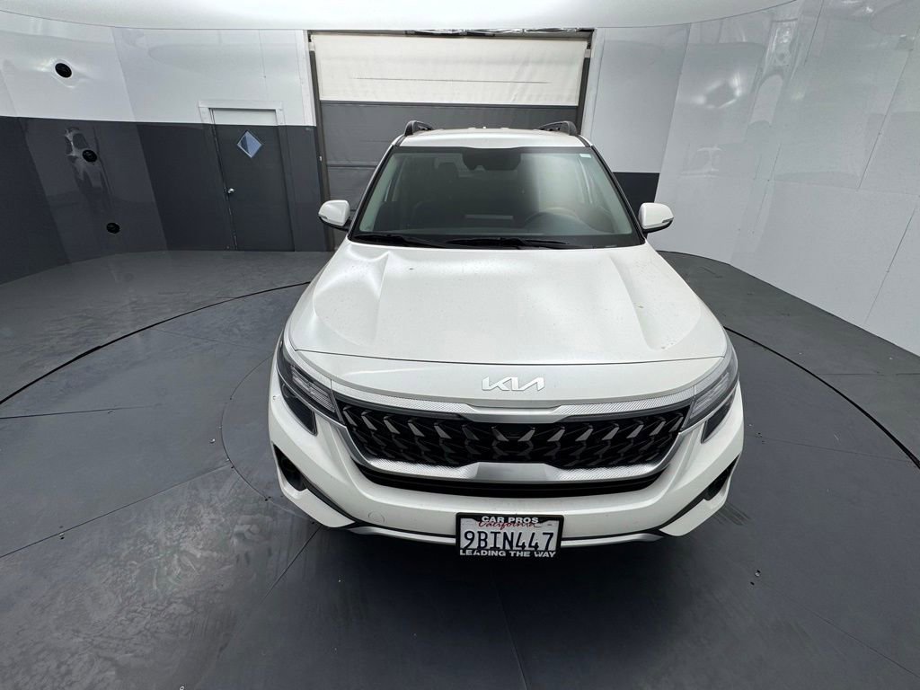 Used 2022 Kia Seltos Nightfall Edition image 8