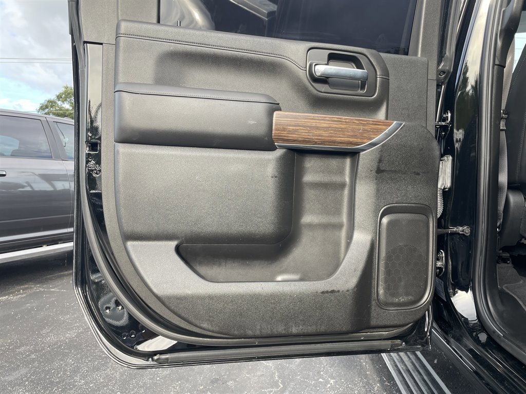 Used 2022 Chevrolet Silverado 3500 High Country w/ Safety Package II image 40