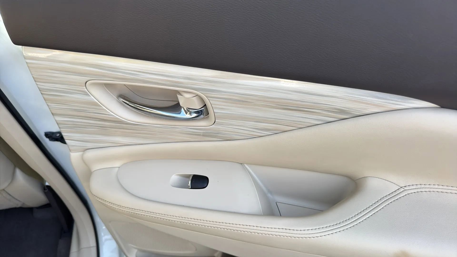 Used 2017 Nissan Murano SL image 25