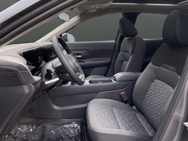 New 2026 Nissan Kicks SV w/ SV Premium Package image 5