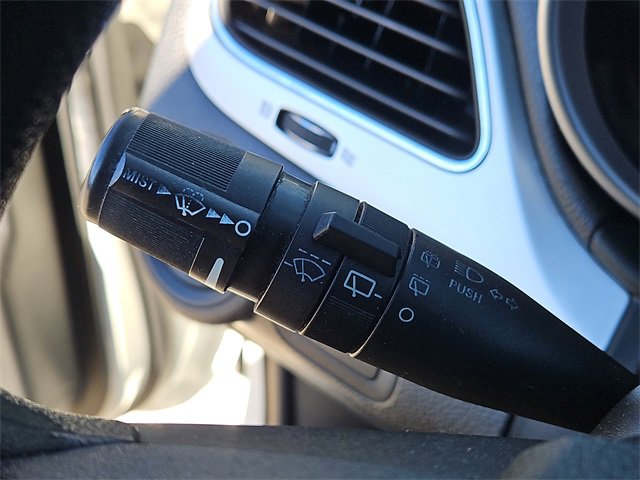 Used 2017 Dodge Journey SE w/ Flexible Seating Group image 24