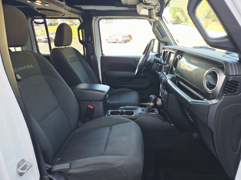 Used 2020 Jeep Wrangler Unlimited Sahara AWD/4WD image 18