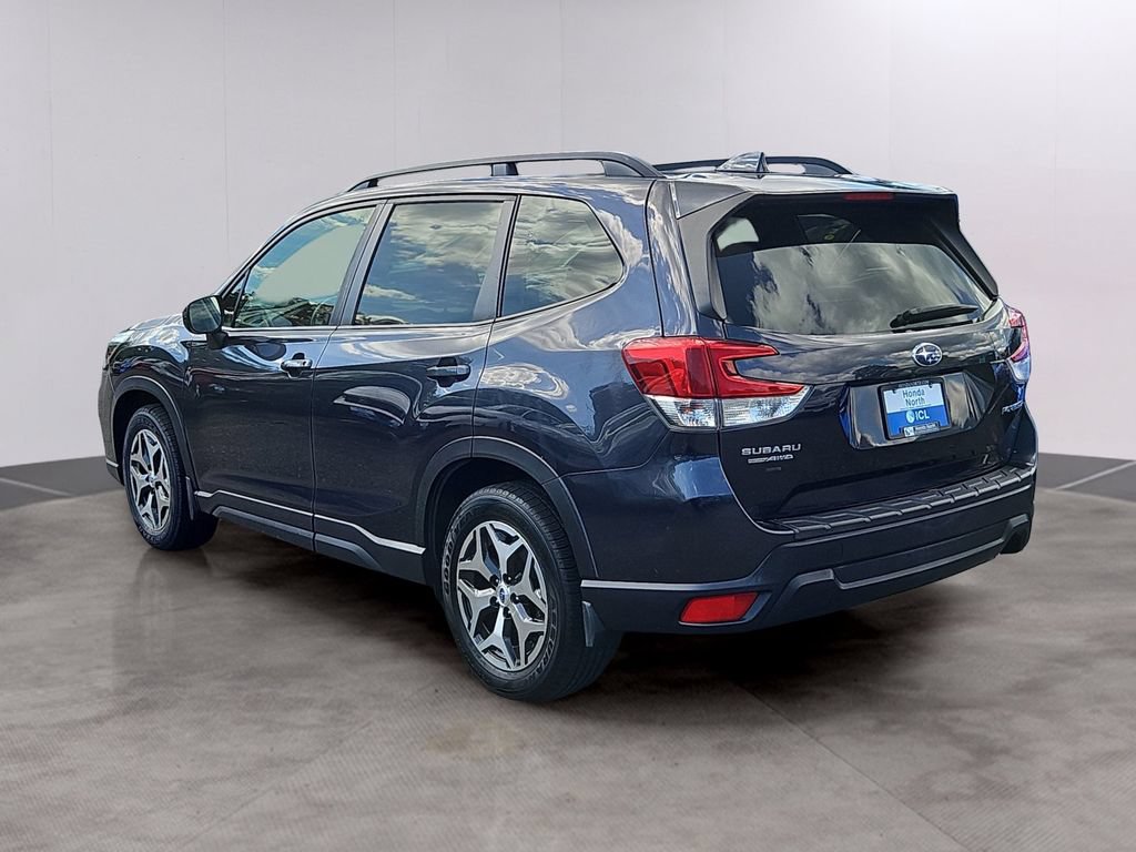 Used 2019 Subaru Forester Premium AWD/4WD image 4