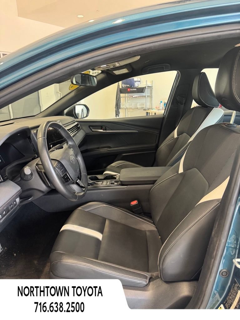 Used 2025 Toyota Camry SE FWD image 20