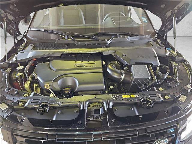 Used 2025 Land Rover Range Rover Evoque Dynamic SE AWD/4WD image 14