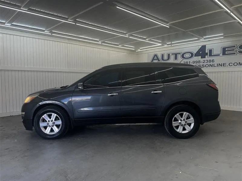 Used 2013 Chevrolet Traverse LT image 9