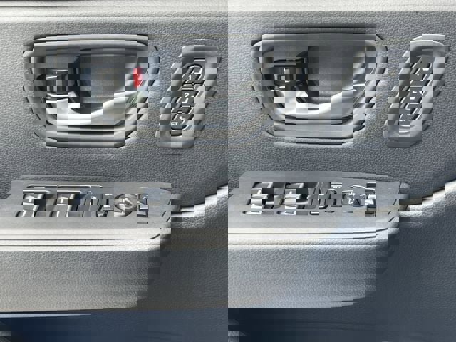 Used 2025 Honda Pilot Touring image 24