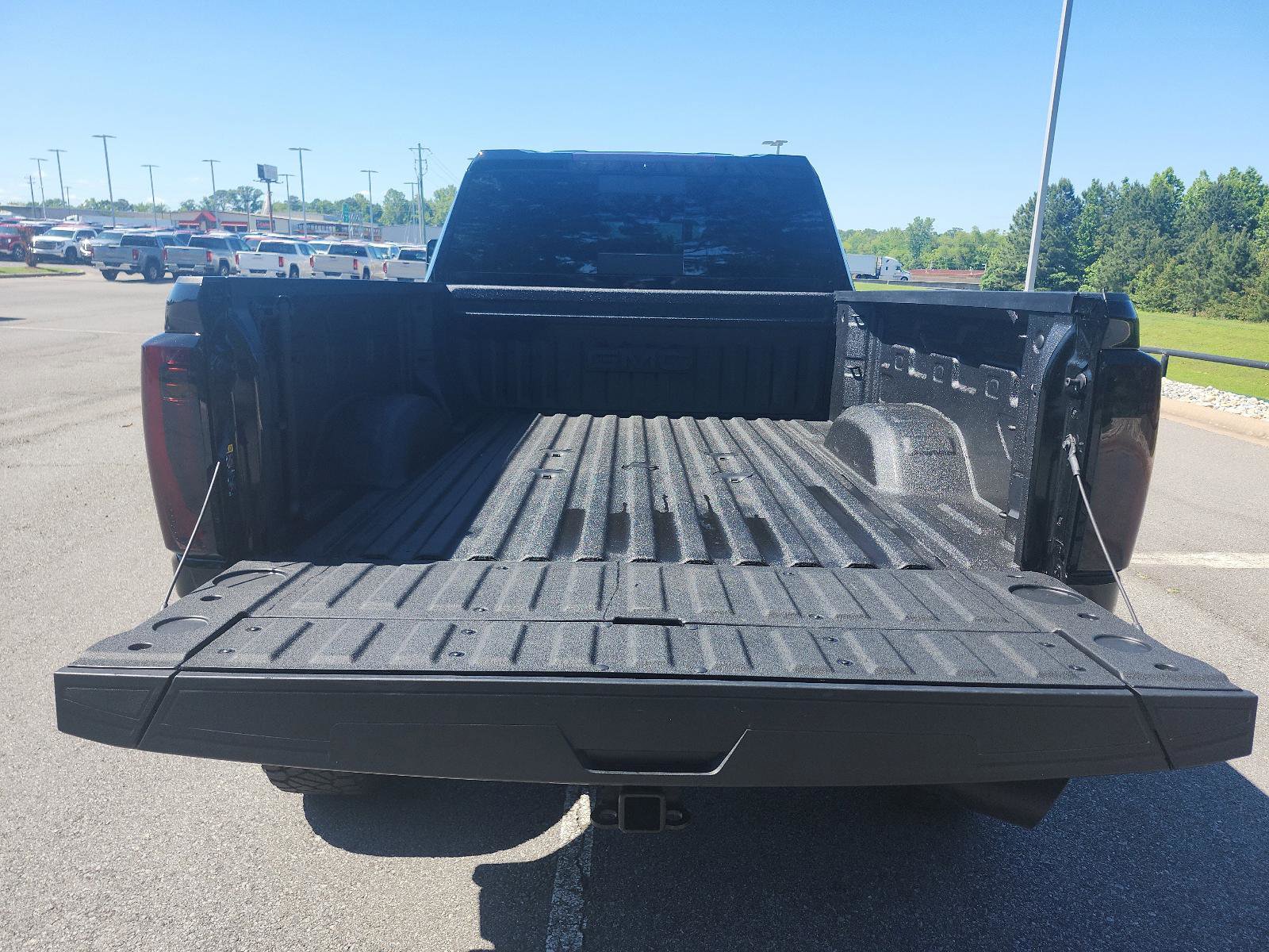 Used 2025 GMC Sierra 2500 Denali Ultimate AWD/4WD image 6