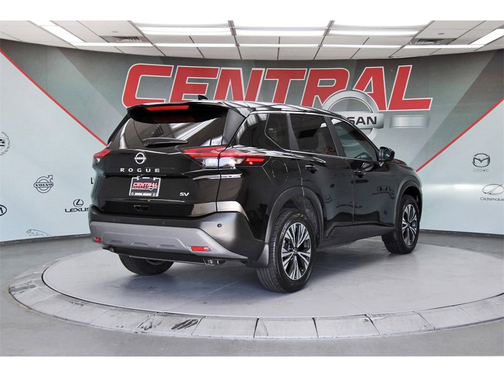 Certified 2023 Nissan Rogue SV image 5