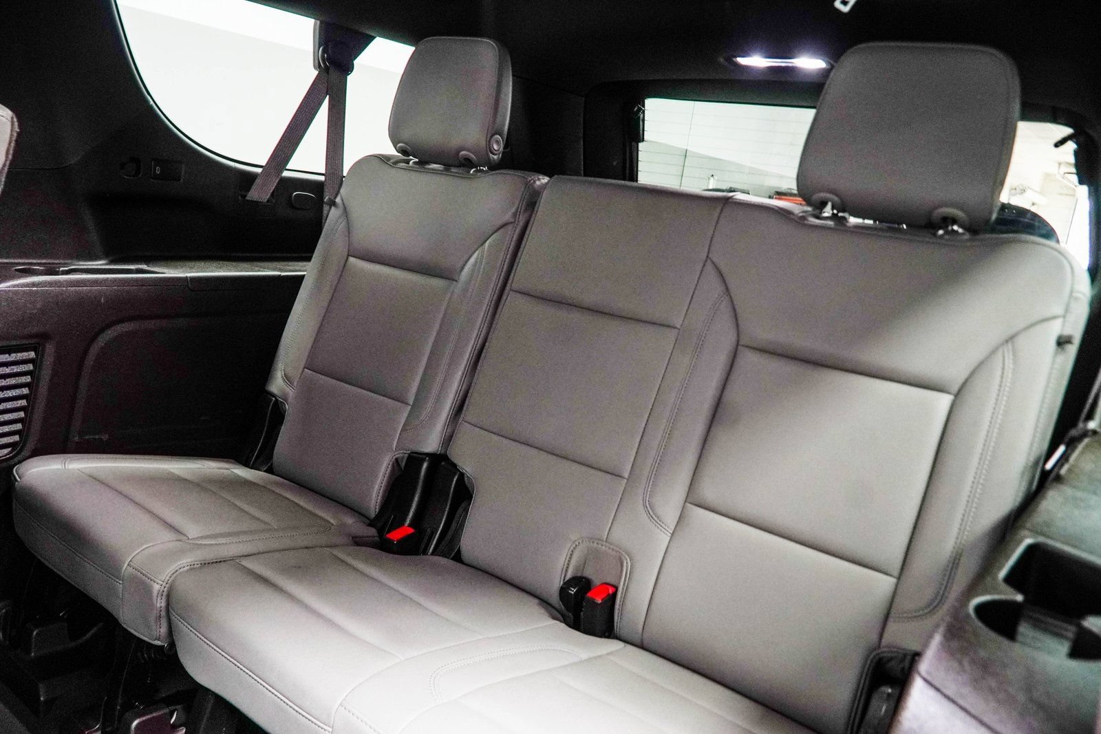 Used 2025 Chevrolet Suburban LT AWD/4WD image 48