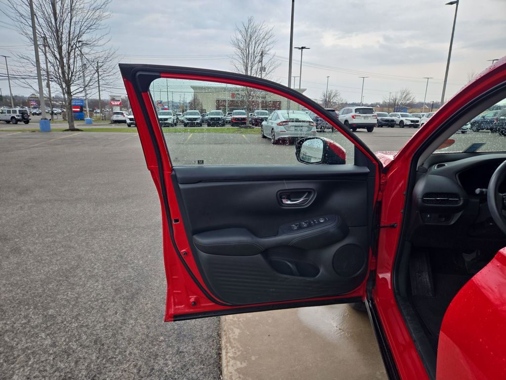 Certified 2024 Honda HR-V EX-L image 11