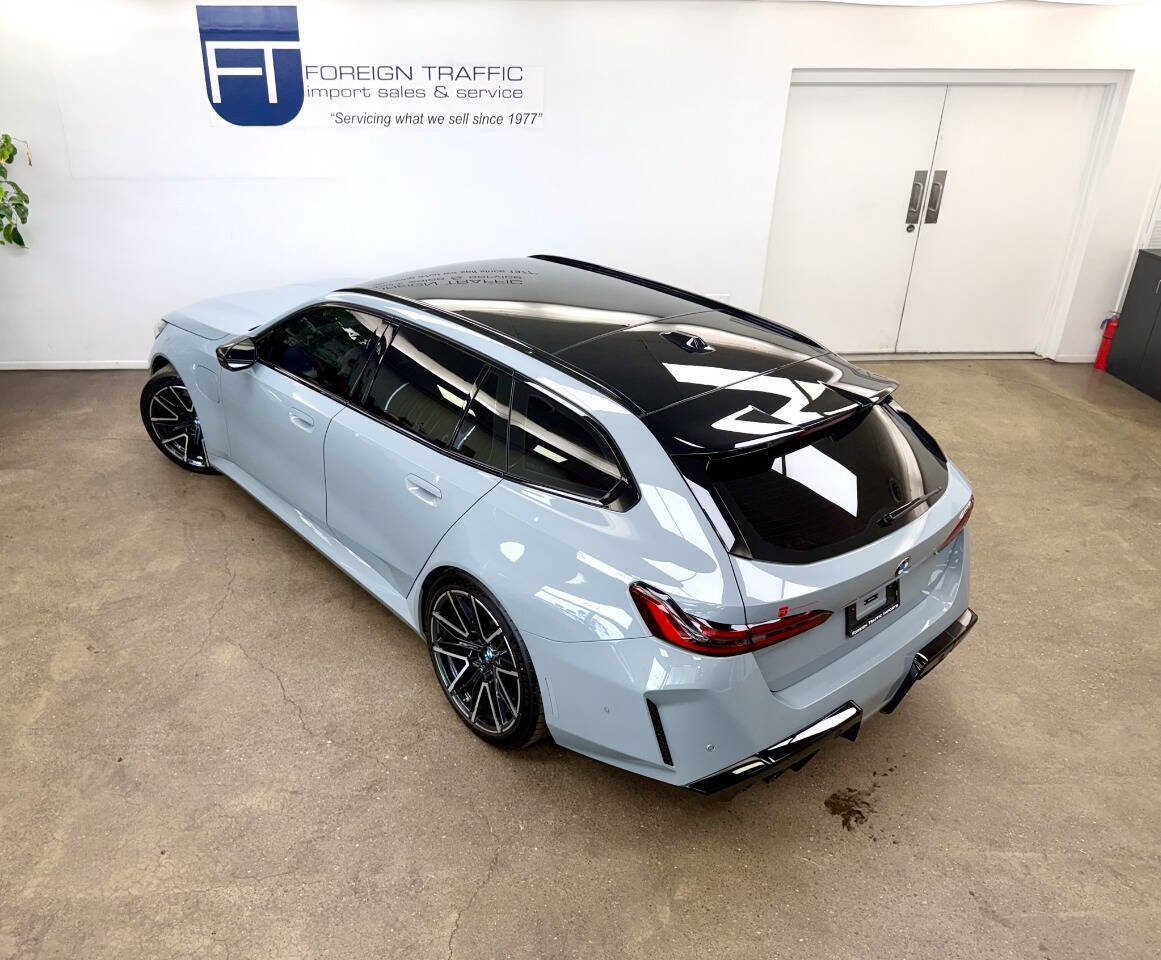 Used 2026 BMW M5 Touring image 33
