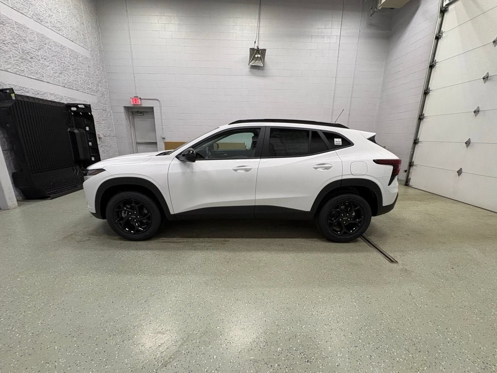 New 2026 Chevrolet Trax LT w/ Driver Confidence Package FWD image 7