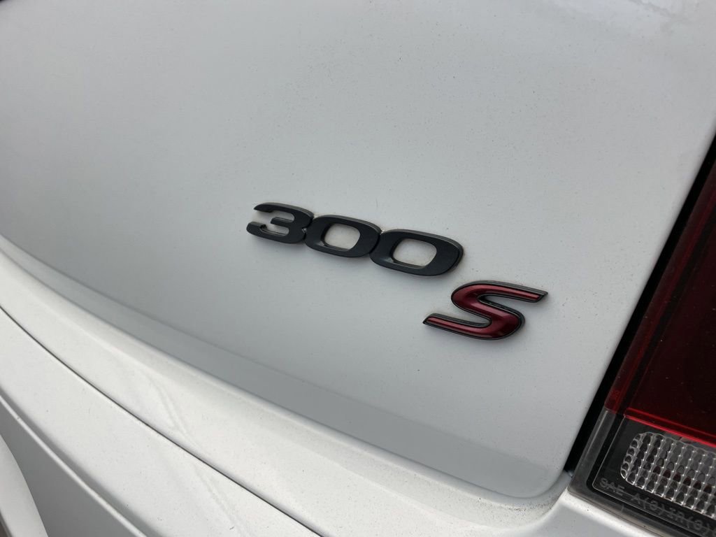 Certified 2022 Chrysler 300 S image 8