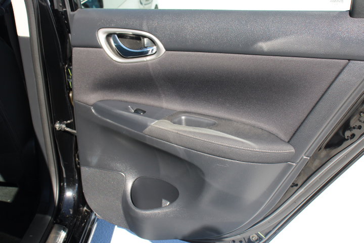 Used 2014 Nissan Sentra SL w/ Electronics Package FWD image 15