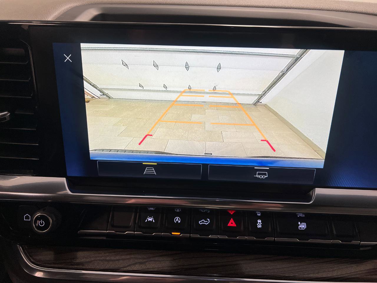 Used 2025 Chevrolet Silverado 1500 LT image 53