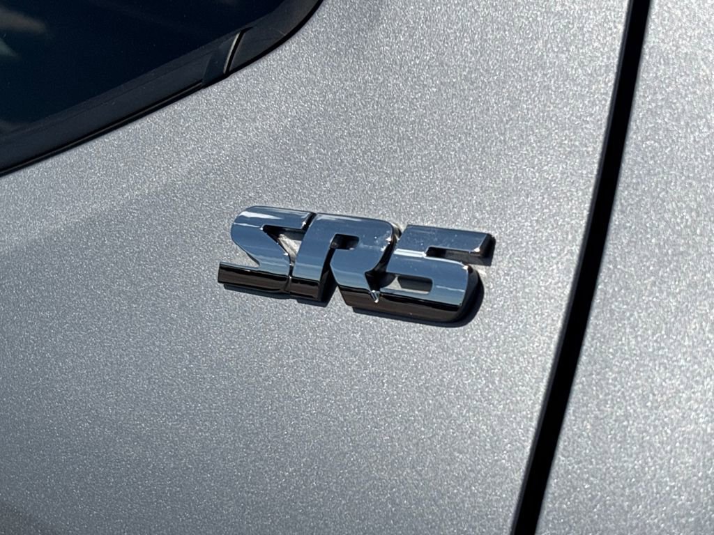 Used 2016 Toyota Tacoma SR5 w/ Towing Package image 29