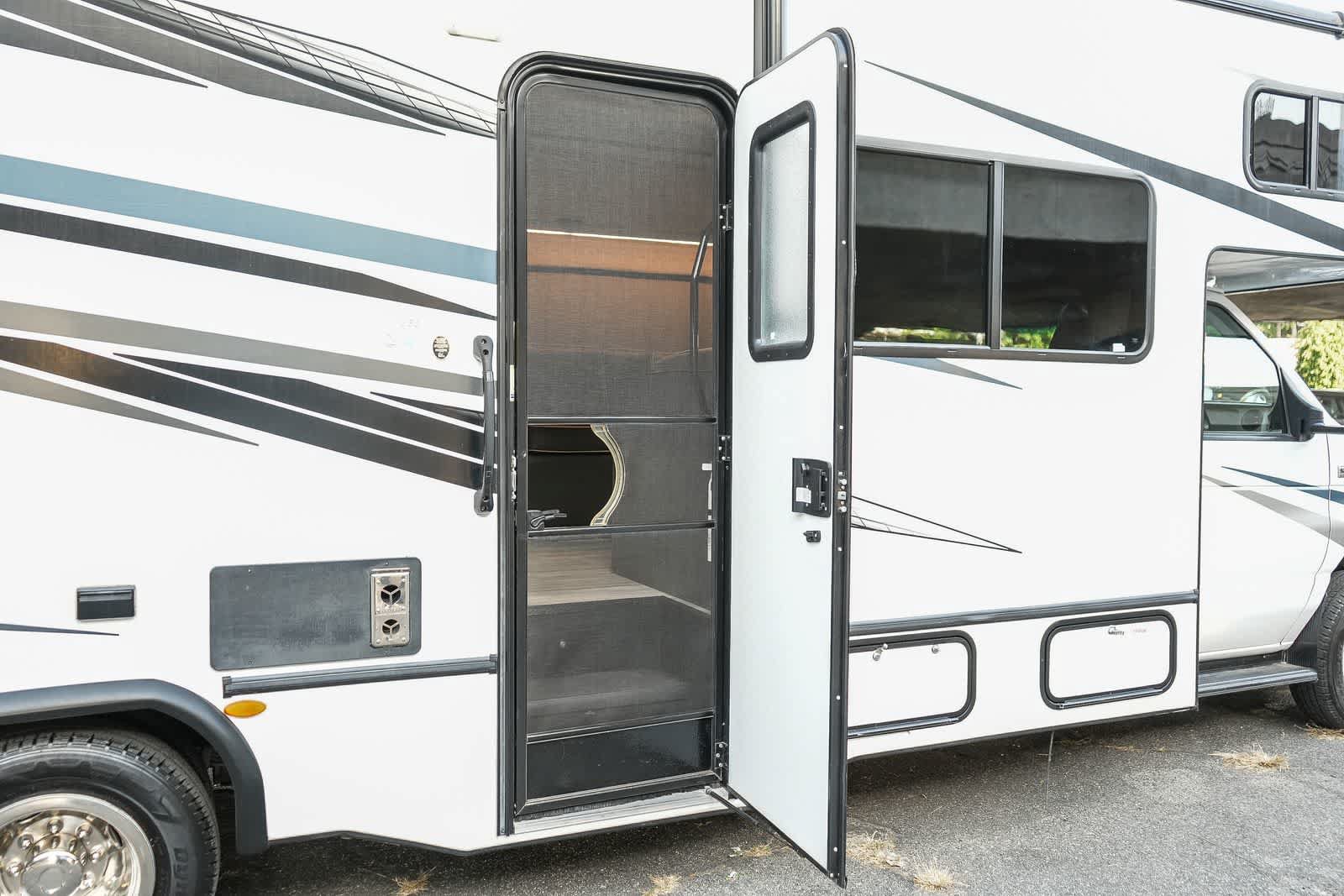 Used 2023 Ford E-450 and Econoline 450 Super Duty w/ Motorhome Prep Package RWD image 53