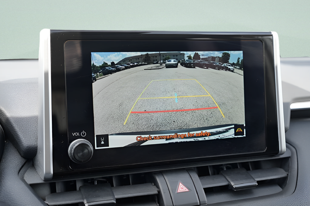 Used 2025 Toyota RAV4 LE AWD/4WD image 34