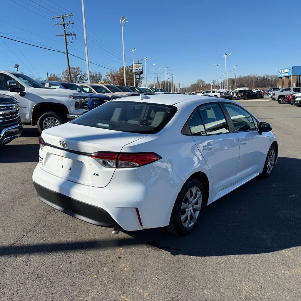 Used 2025 Toyota Corolla LE image 7
