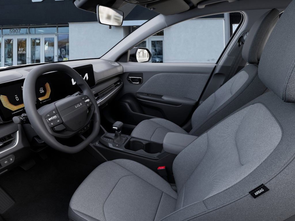 New 2025 Kia K4 LX image 17