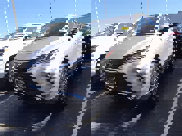 Used 2022 Toyota Venza XLE