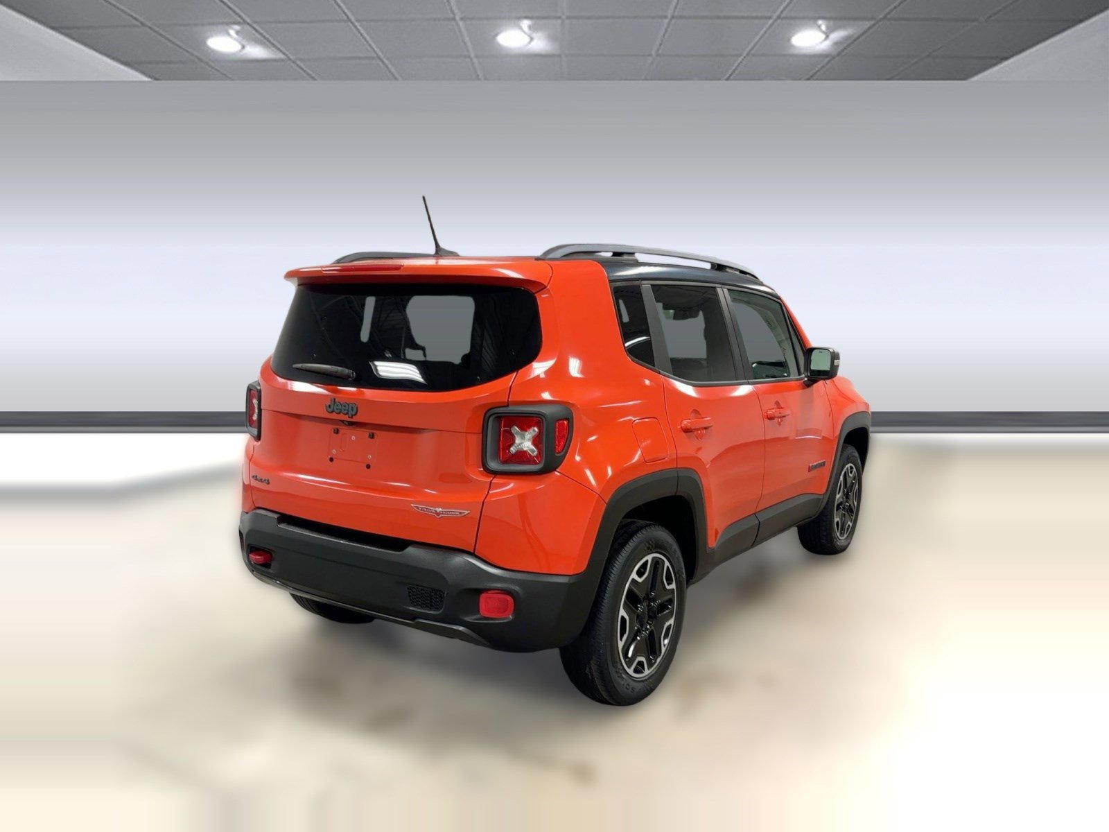 Used 2015 Jeep Renegade Trailhawk w/ Popular Equipment Group image 8