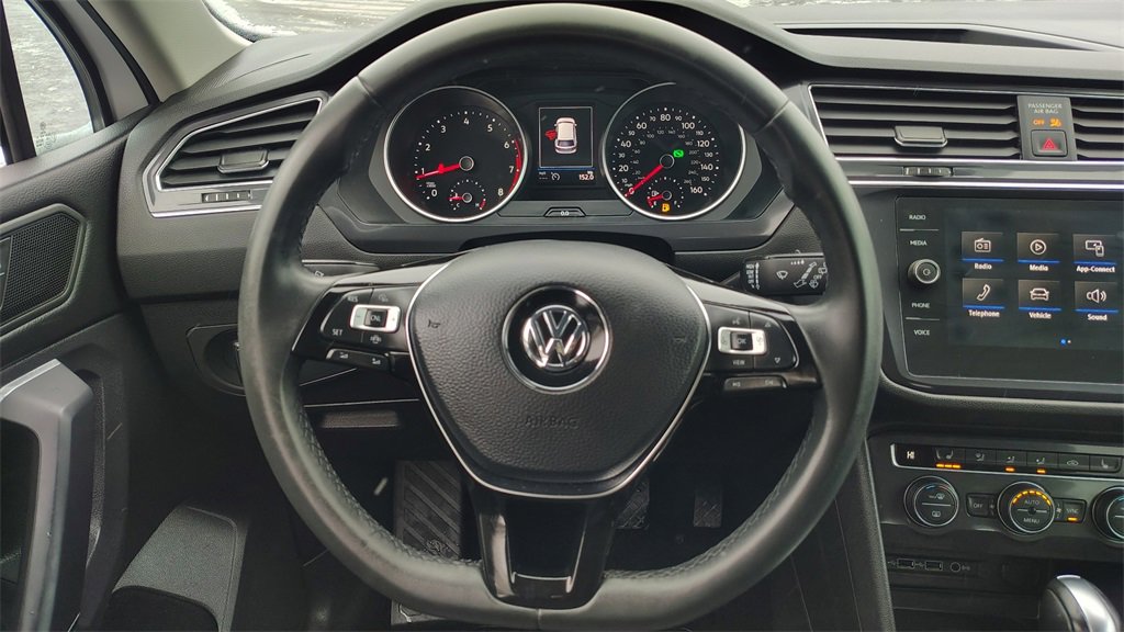 Used 2020 Volkswagen Tiguan SE image 13