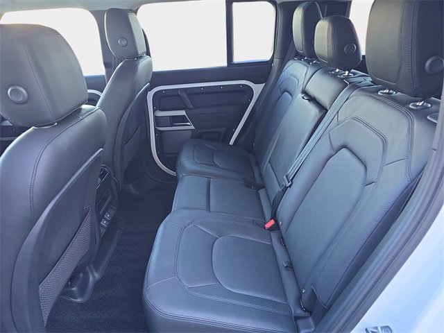 Used 2023 Land Rover Defender 110 S image 13