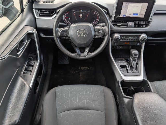 Used 2024 Toyota RAV4 XLE FWD image 12