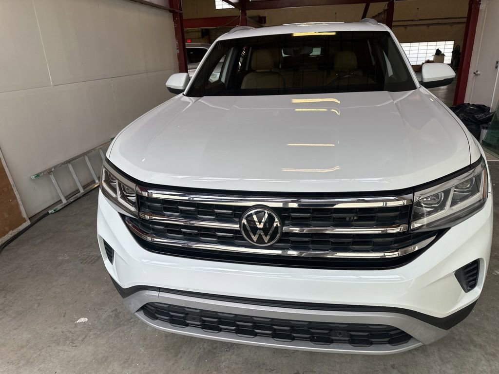 Used 2020 Volkswagen Atlas Cross Sport SE w/ Panoramic Sunroof Package AWD/4WD image 6