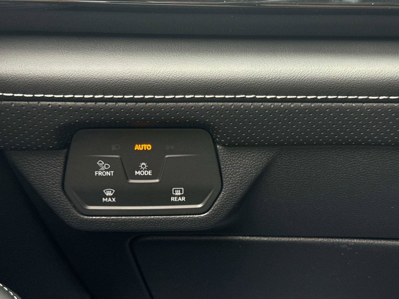 New 2026 Volkswagen Atlas Cross Sport SE image 31