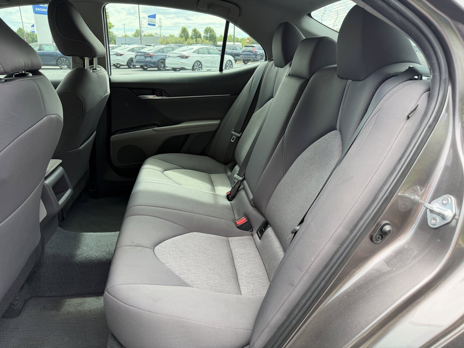 Used 2023 Toyota Camry LE FWD image 9