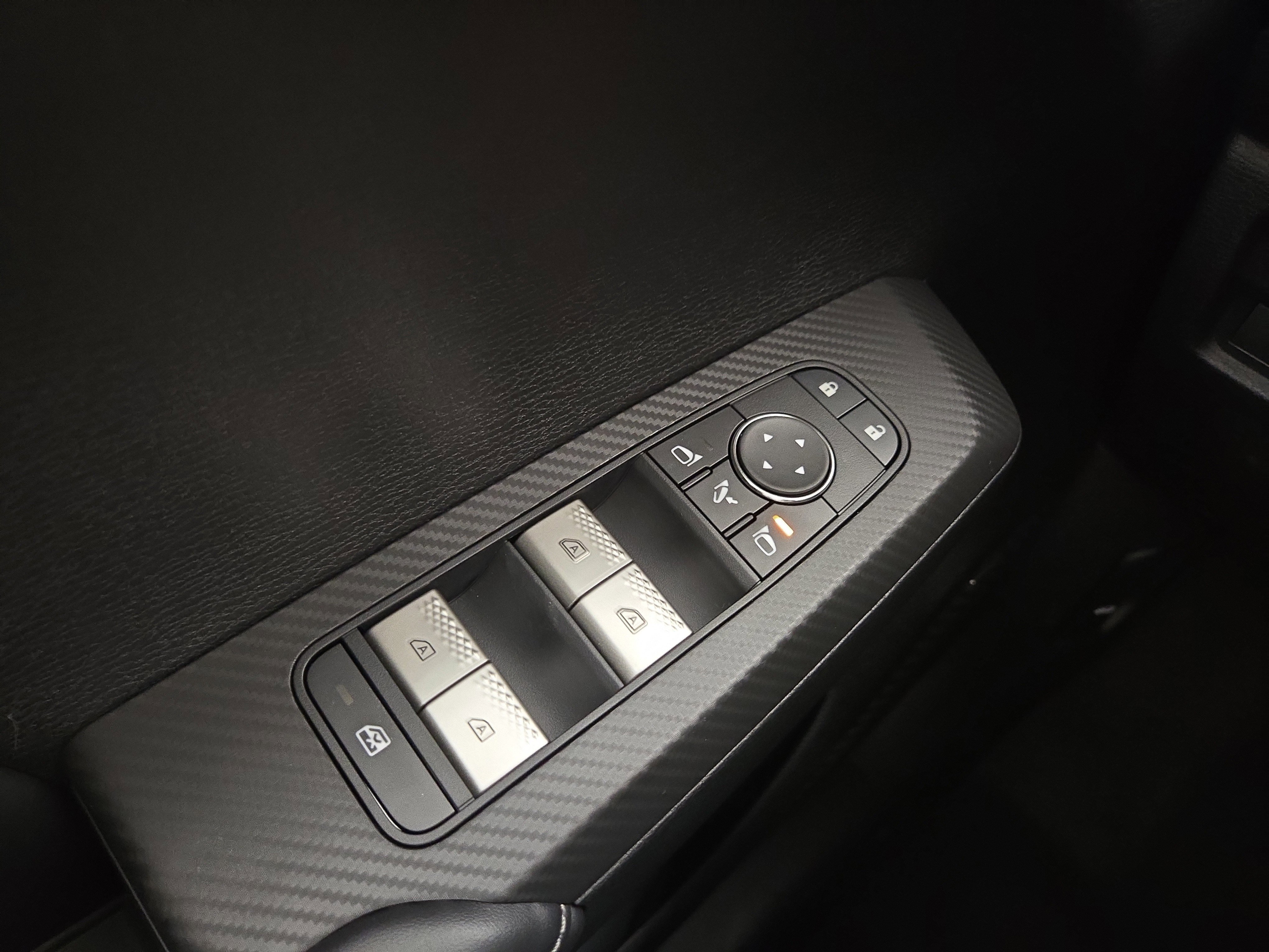 New 2026 Mitsubishi Outlander SE image 29