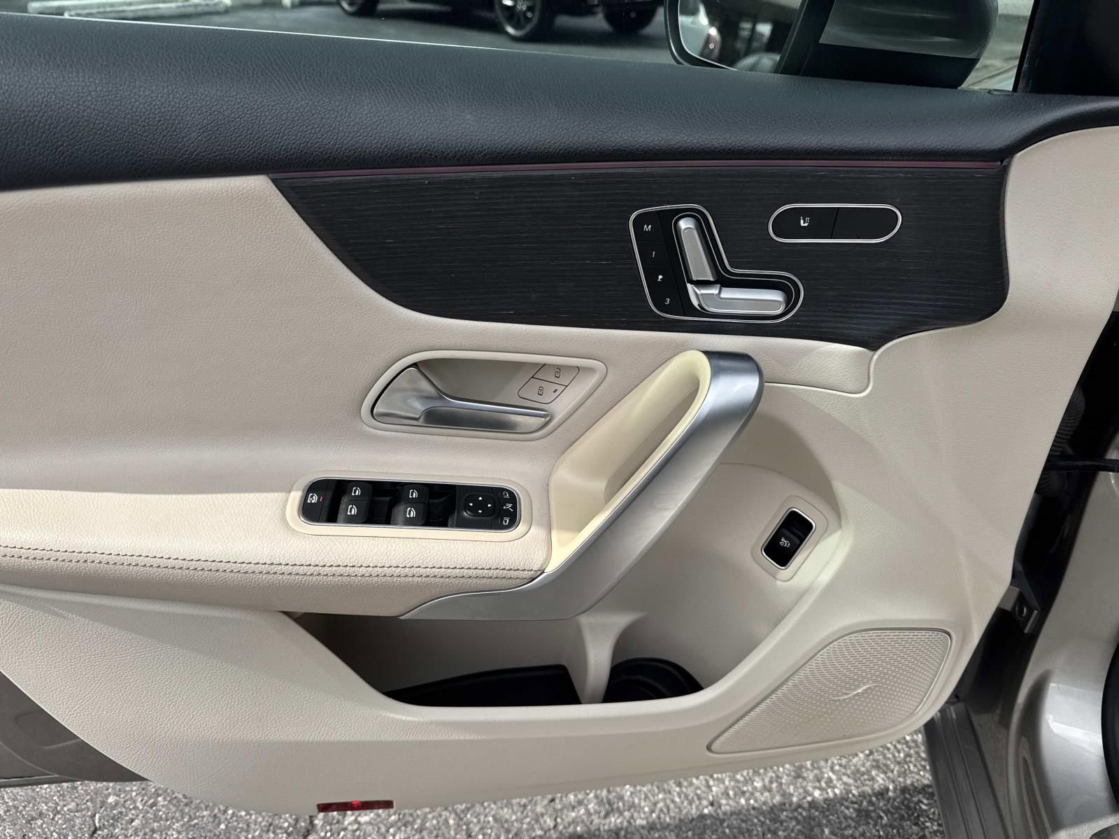 Used 2019 Mercedes-Benz A 220 4MATIC image 19