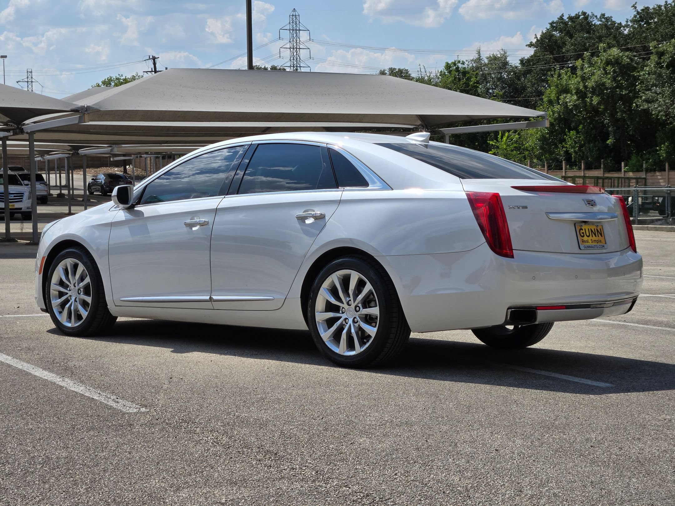 Used 2016 Cadillac XTS Luxury w/ Driver Awareness Package FWD image 5