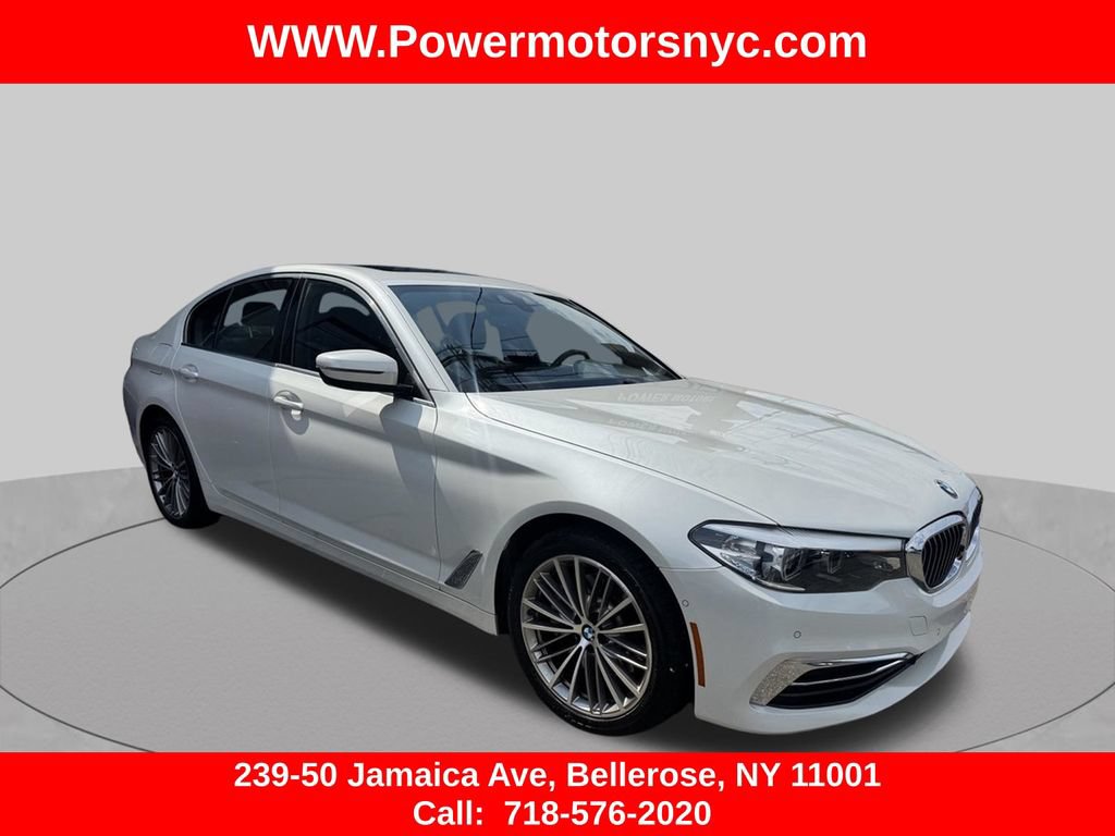 Used 2020 BMW 530e w/ Luxury Package RWD image 5