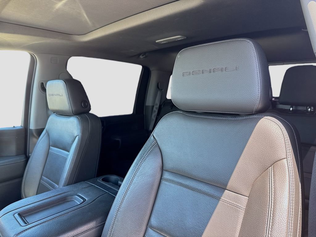 Used 2022 GMC Sierra 3500 Denali w/ Denali Ultimate Package image 13