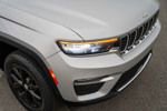 Used 2024 Jeep Grand Cherokee Limited AWD/4WD image 11