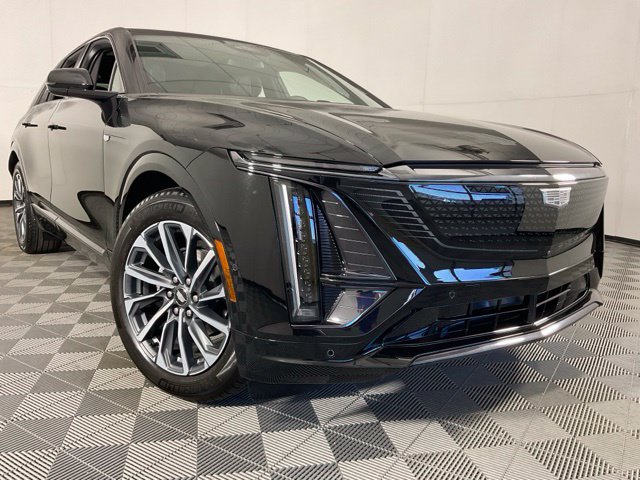 Certified 2024 Cadillac Lyriq Sport w/ LPO, Floor Liner Package AWD/4WD image 41