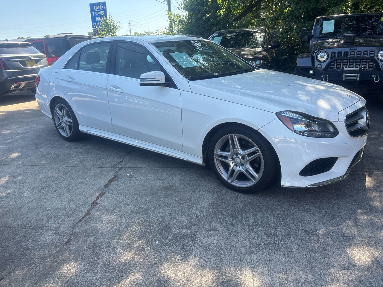 Used 2014 Mercedes-Benz E 350 4MATIC Sedan image 4