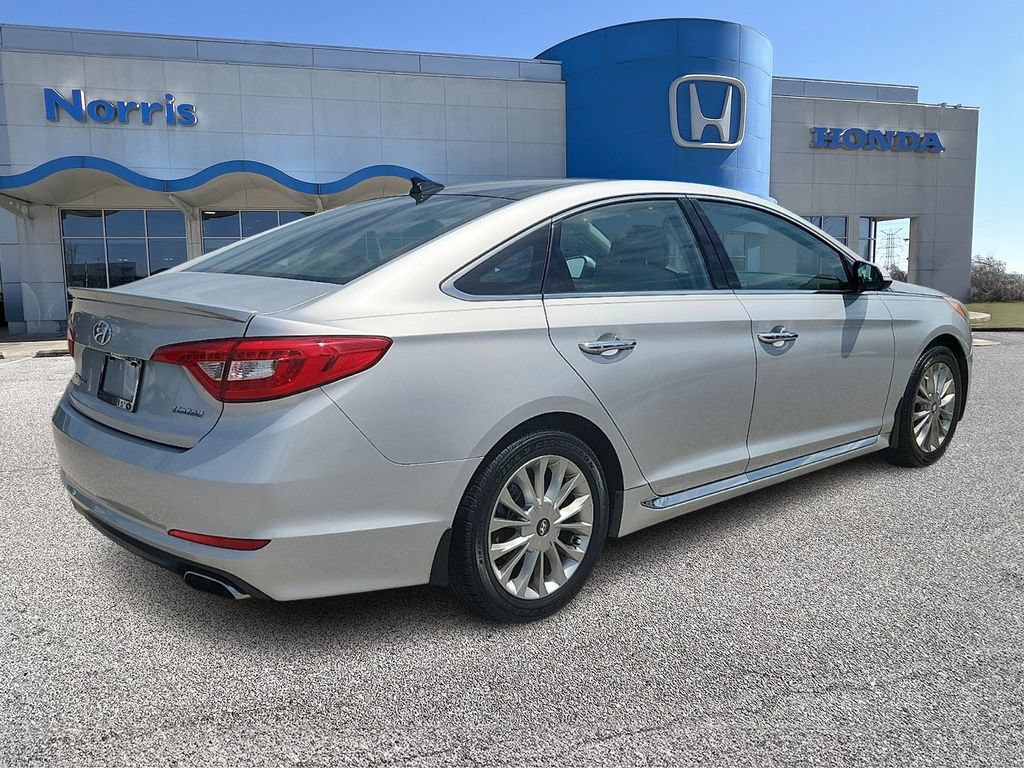 Used 2015 Hyundai Sonata Limited w/ Option Group 05 FWD image 4