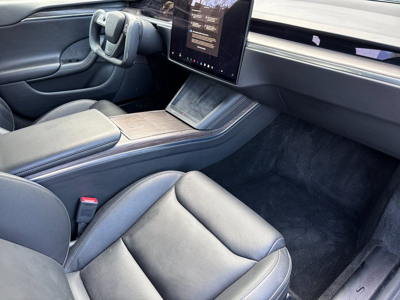 Used 2021 Tesla Model S Plaid image 15